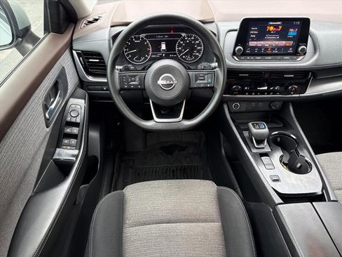 Certified 2022 Nissan Rogue SV image 22