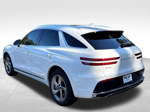 New 2026 Genesis GV70 2.5T Advanced AWD/4WD image 34