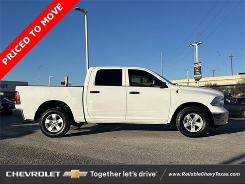 Used 2022 RAM 1500 Tradesman w/ Chrome Appearance Group image 3