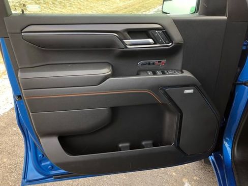 Used 2022 GMC Sierra 1500 AT4 w/ AT4 Preferred Package image 10