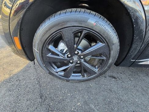 New 2025 Buick Envision Sport Touring image 9