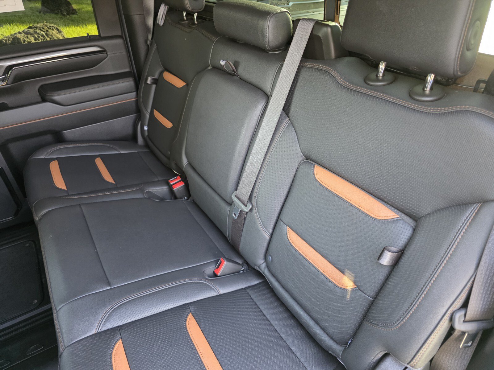 Used 2024 GMC Sierra 2500 AT4 w/ AT4 Premium Plus Package AWD/4WD image 15