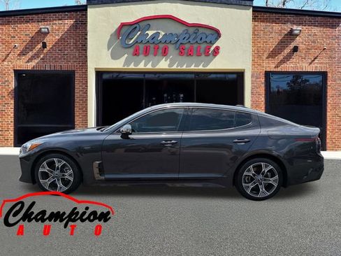 Used 2020 Kia Stinger GT-Line RWD image 10