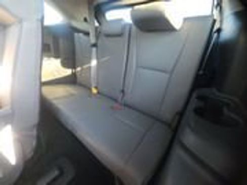 Used 2023 Toyota Highlander XLE FWD image 14