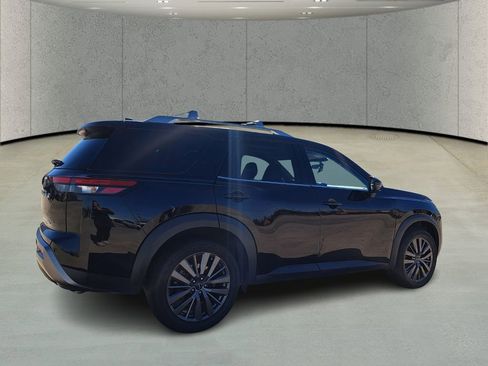 Used 2023 Nissan Pathfinder SL w/ SL Premium Package image 5