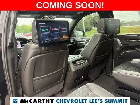Used 2022 Cadillac Escalade Sport Platinum w/ Heavy-Duty Trailer Package AWD/4WD image 49