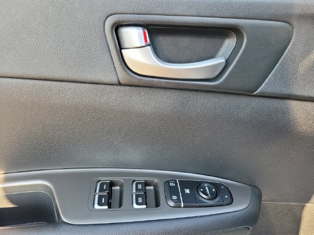 Used 2019 Kia Optima S w/ S Panoramic Sunroof Package FWD image 16
