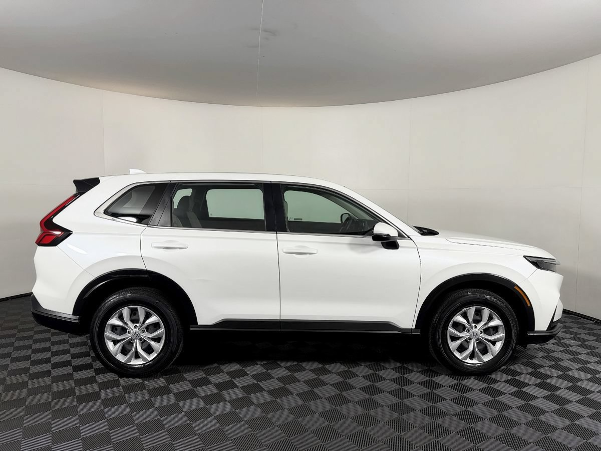 Used 2023 Honda CR-V LX image 7