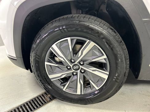 Used 2022 Hyundai Tucson Blue AWD/4WD image 9