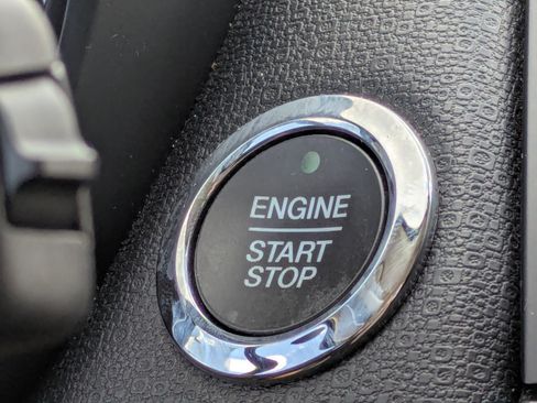 Used 2019 Ford EcoSport Titanium FWD image 30