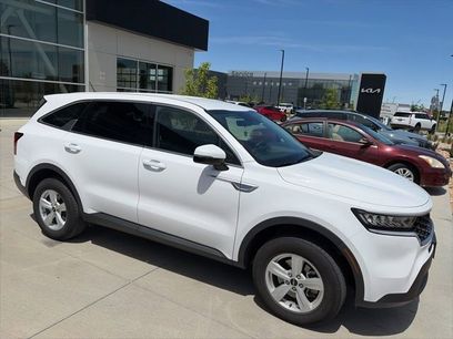 Used 2023 Kia Sorento LX