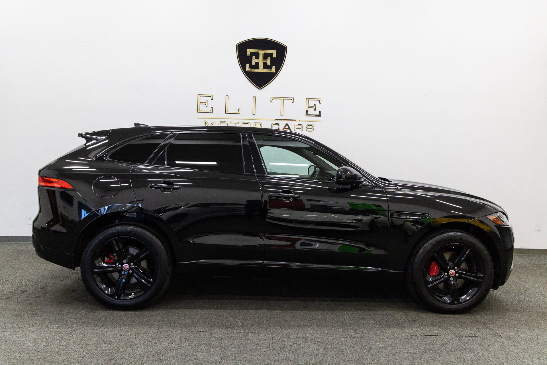 Used 2020 Jaguar F-PACE S AWD/4WD image 10