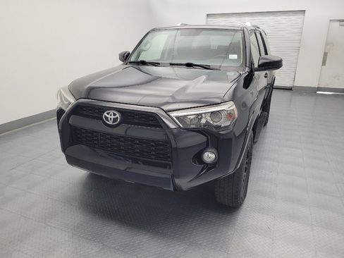 Used 2018 Toyota 4Runner SR5 AWD/4WD image 15