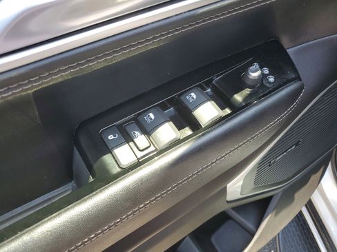 Used 2022 Jeep Wagoneer Series III image 20