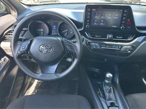 Used 2019 Toyota C-HR LE image 19