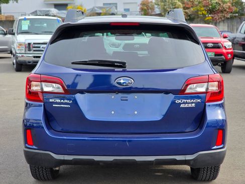 Used 2015 Subaru Outback 2.5i Limited AWD/4WD image 6
