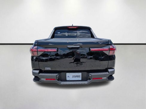 Used 2023 Hyundai Santa Cruz SEL w/ Activity Package FWD image 5