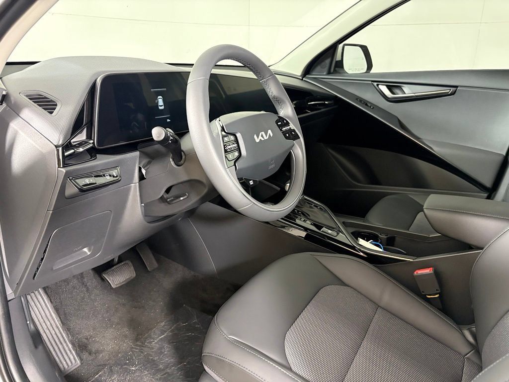 New 2026 Kia Niro EX FWD image 22