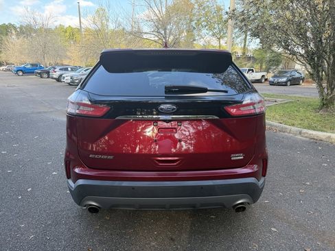 Used 2019 Ford Edge SEL w/ Equipment Group 201A image 5