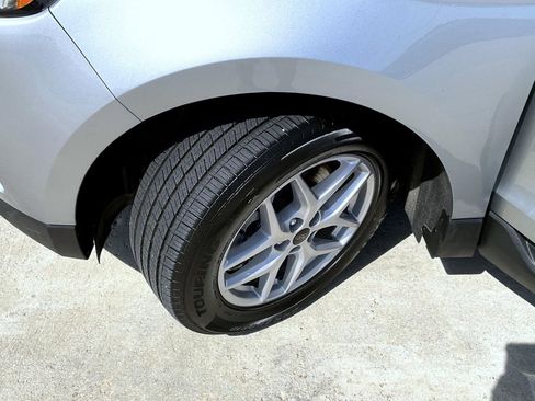 Used 2024 Ford Edge SEL image 24