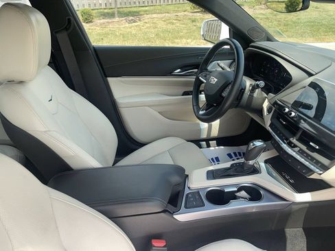 Certified 2025 Cadillac CT4 Premium Luxury AWD/4WD image 41