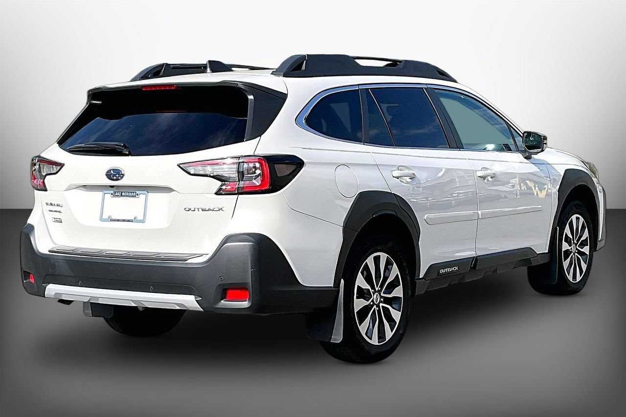 Used 2024 Subaru Outback Limited AWD/4WD image 8