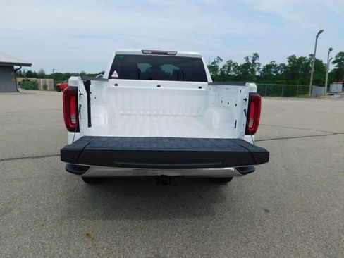 Used 2023 GMC Sierra 1500 SLT AWD/4WD image 7