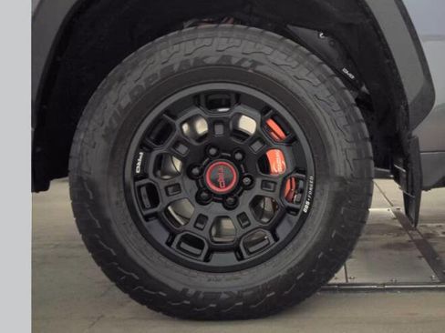 Used 2025 Toyota Sequoia TRD Pro AWD/4WD image 19
