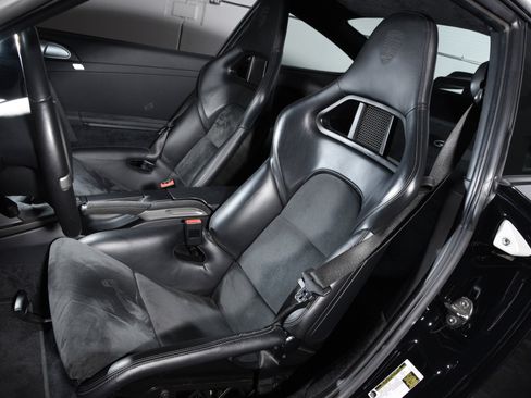 Used 2010 Porsche 911 GT3 RWD image 7