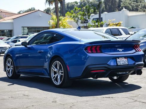Used 2024 Ford Mustang Coupe RWD image 4