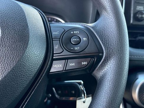 Used 2019 Toyota RAV4 LE w/ All Weather Liner Package AWD/4WD image 26