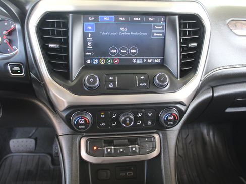 Used 2023 GMC Acadia Denali w/ Denali Technology Package AWD/4WD image 43