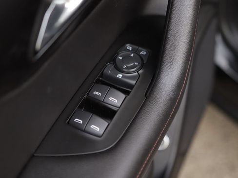 Used 2021 Chevrolet Blazer RS FWD image 25