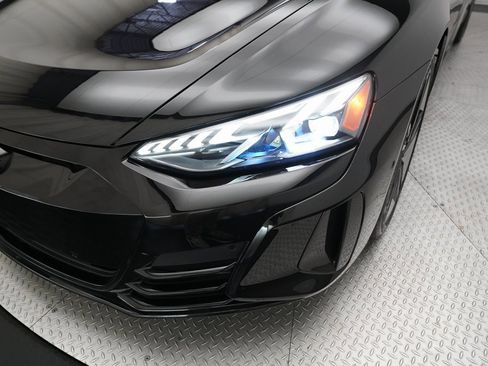 Used 2022 Audi RS e-tron GT image 3