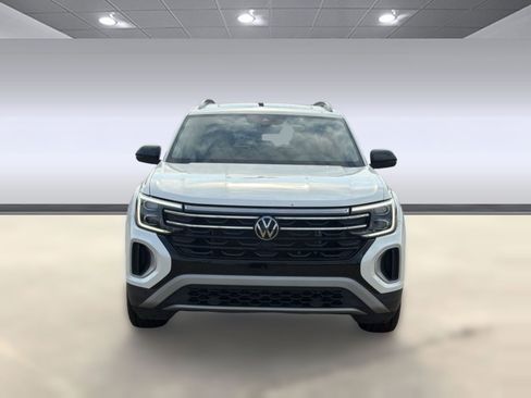 Used 2024 Volkswagen Atlas Peak Edition SEL AWD/4WD image 6