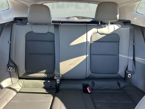 Used 2025 Chevrolet Trax ACTIV w/ Driver Confidence Package image 11