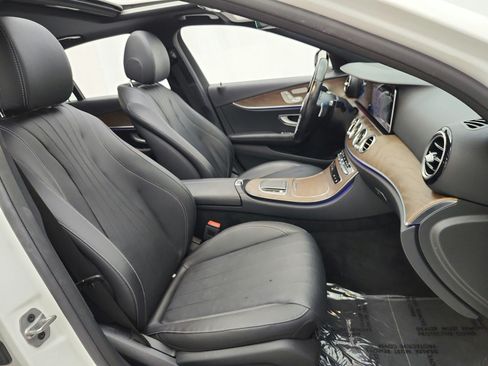 Used 2021 Mercedes-Benz E 350 Sedan image 16
