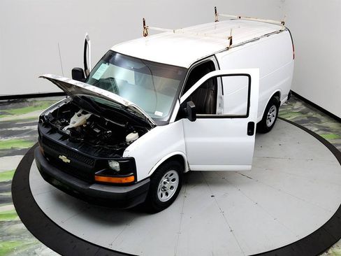 Used 2013 Chevrolet Express 1500 RWD image 30