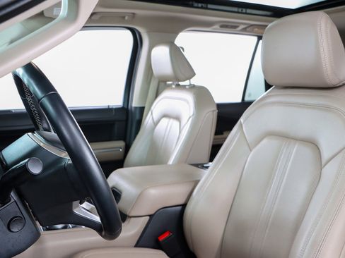 Used 2022 Ford Expedition Limited image 25