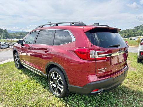 New 2026 Subaru Ascent Limited w/ Popular Package #2 AWD/4WD image 5