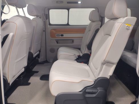 New 2025 Volkswagen ID. Buzz 1st Edition image 28