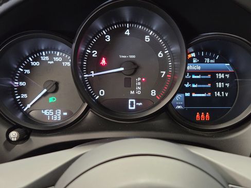 Certified 2023 Porsche Macan AWD/4WD image 19
