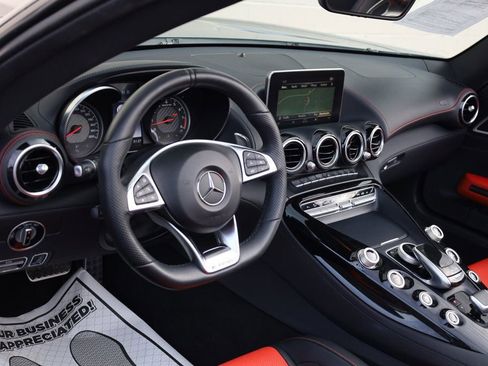 Used 2018 Mercedes-Benz AMG GT Roadster image 21