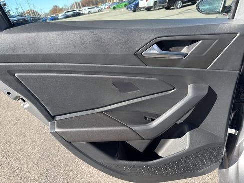 Used 2024 Volkswagen Jetta S image 23