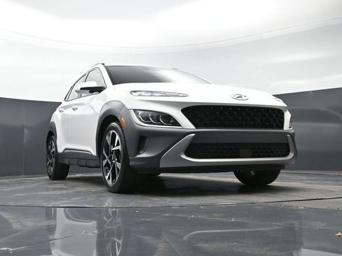 Used 2022 Hyundai Kona Limited image 30