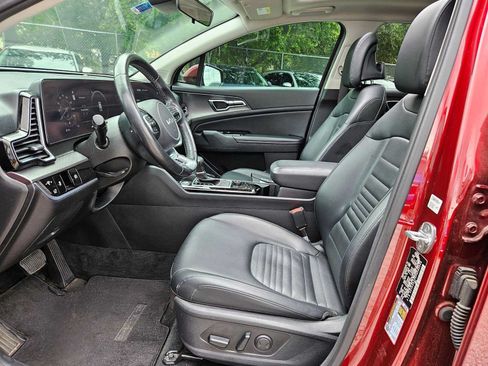 Used 2023 Kia Sportage SX FWD image 13