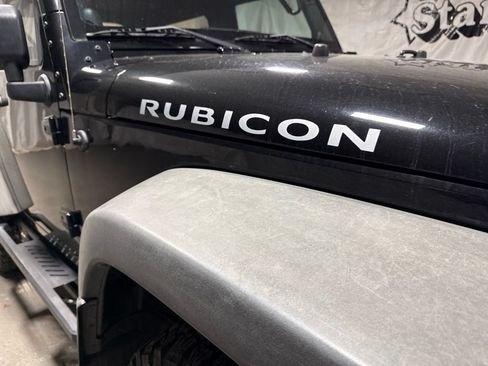 Used 2012 Jeep Wrangler Rubicon w/ PWR Convenience Group AWD/4WD image 9