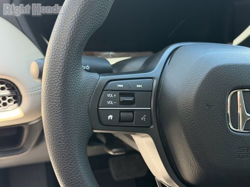 Used 2026 Honda HR-V LX image 13