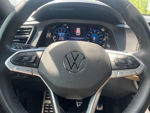 Certified 2024 Volkswagen Atlas Cross Sport SEL R-Line AWD/4WD image 20