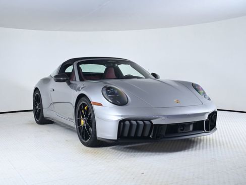New 2026 Porsche 911 Targa 4 GTS image 9